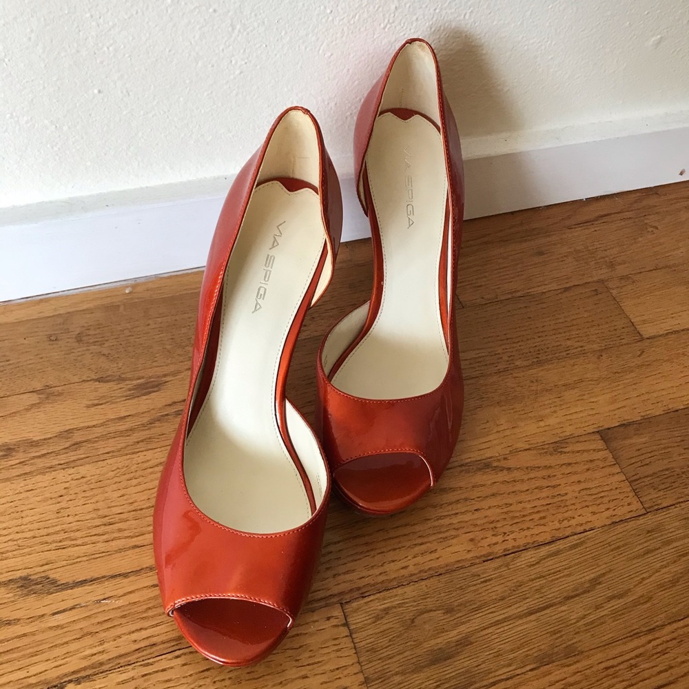 Orange peep toe pumps